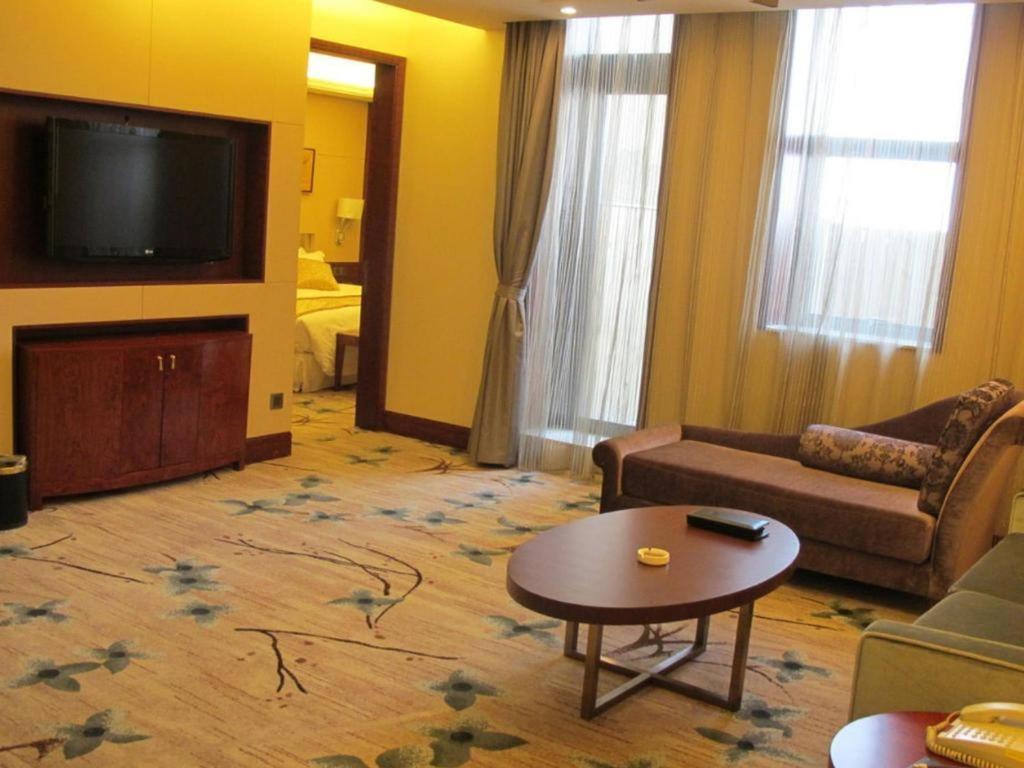 Dezhou Regal Kangbo Hotel Exterior photo