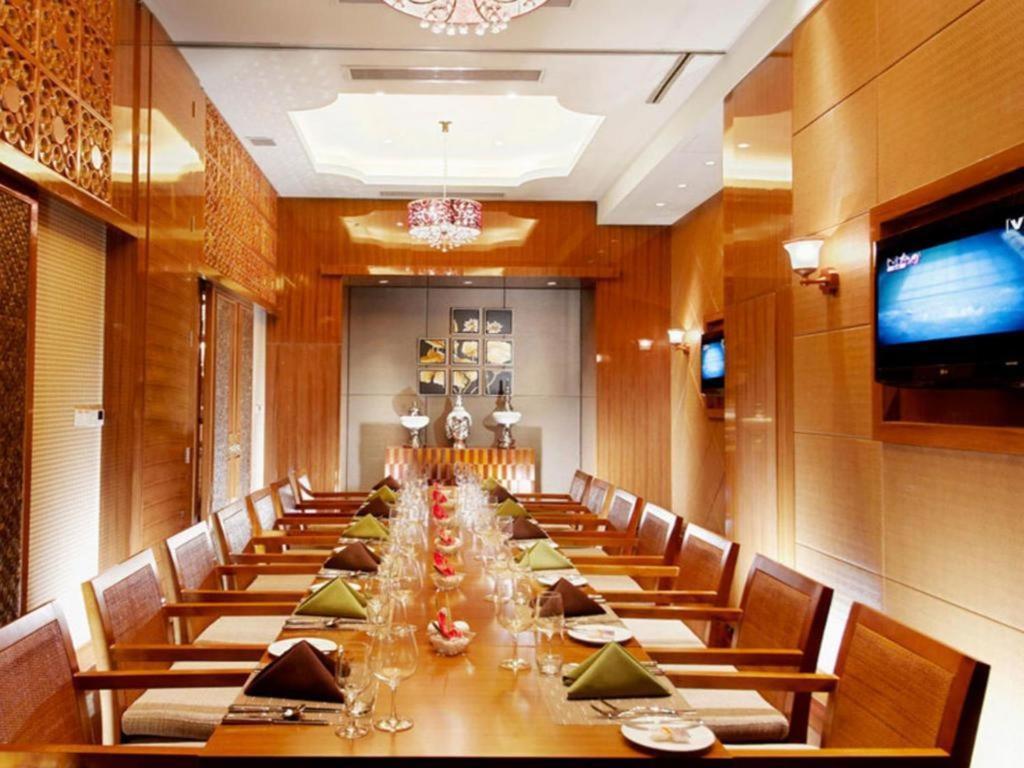 Dezhou Regal Kangbo Hotel Exterior photo